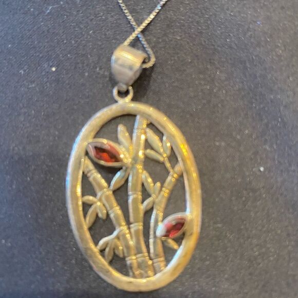 Tree of life necklace with red stones - Picture 1 of 4